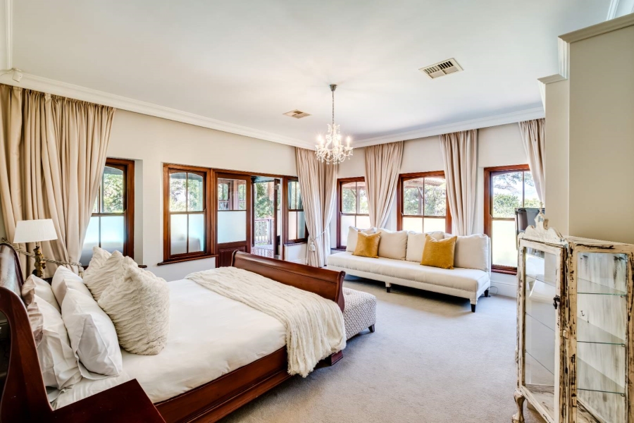 5 Bedroom Property for Sale in Hout Bay Western Cape